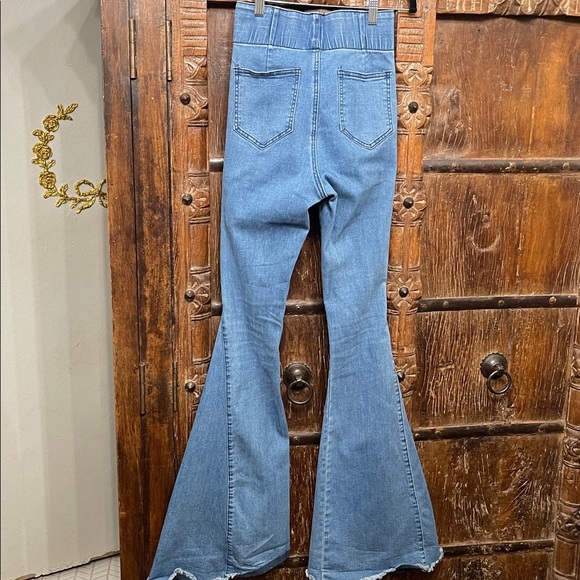 Three Bird Nest Super Flare Denim Jeans Sz S Raw Hem Boho Festival - Picture 8 of 10